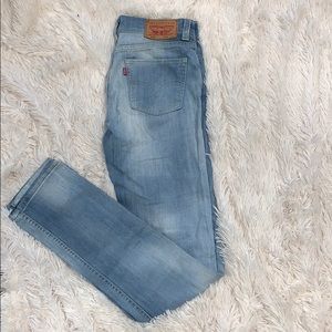 White wash super skinny Levi’s